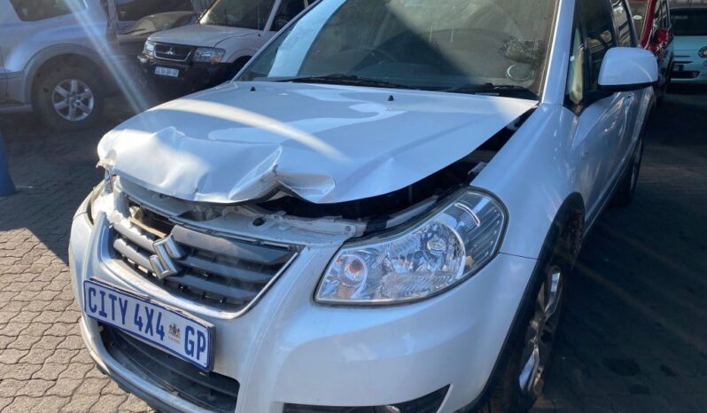 
								2013 SUZUKI SX4 full									