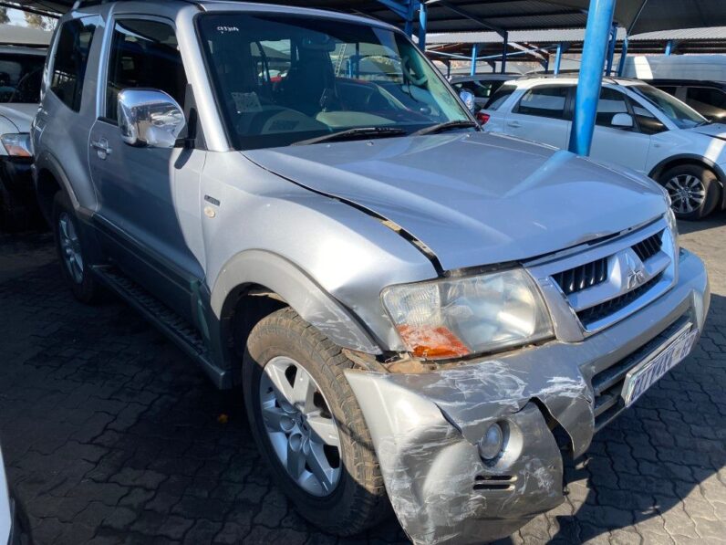 
								2005 MITSUBISHI PAJERO 3800i SWB full									