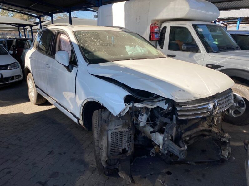 
								2016 VW TOUAREG GP 3.0 V6 TDI full									