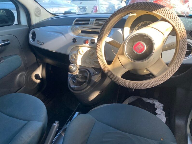 
								2010 FIAT 500 1.2 POP full									