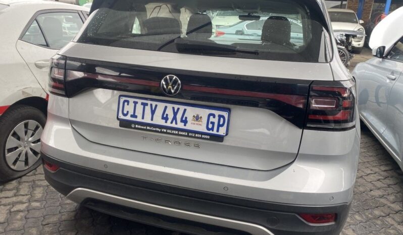 
								2023 VW T CROSS 1.0 TSI full									