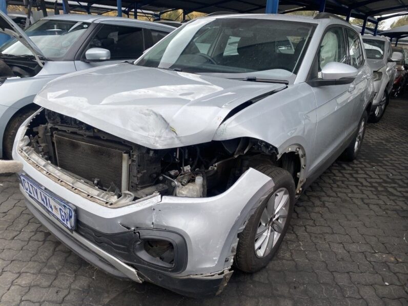
								2023 VW T CROSS 1.0 TSI full									