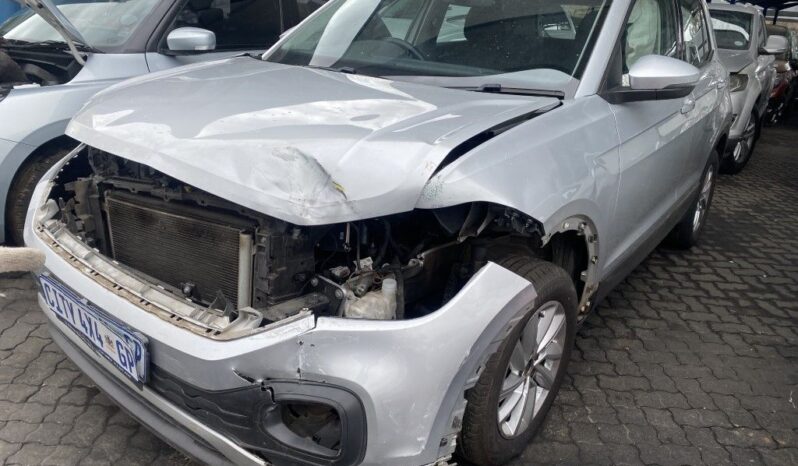
								2023 VW T CROSS 1.0 TSI full									