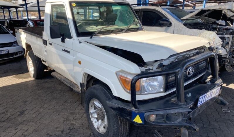 
								2012 TOYOTA LAND CRUISER 79 4.0 full									