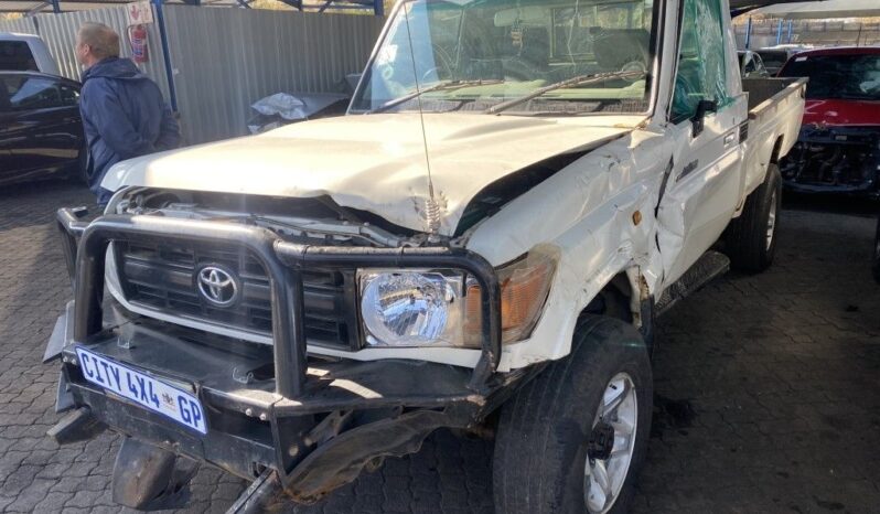 
								2012 TOYOTA LAND CRUISER 79 4.0 full									