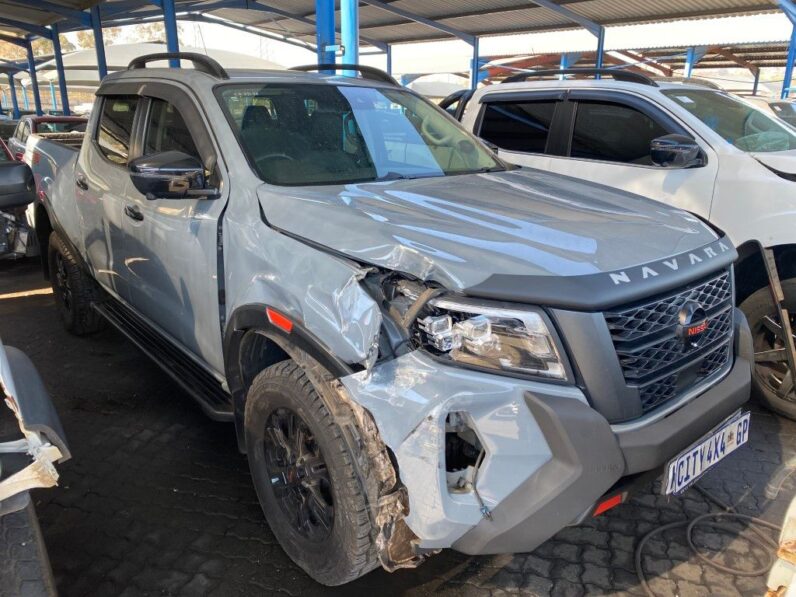
								2021 NISSAN NAVARA 2.5 DDTi 4X4 full									