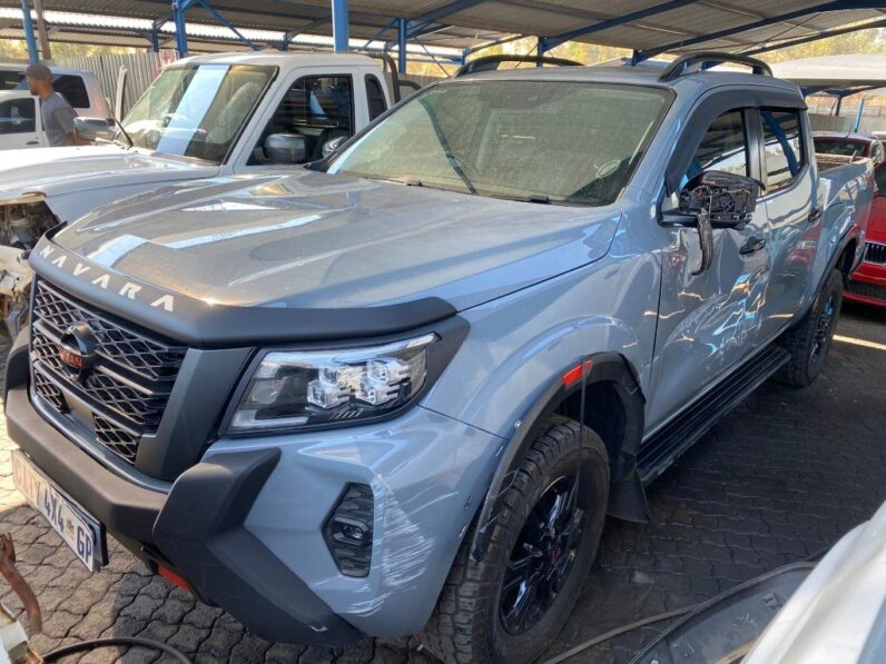 
								2021 NISSAN NAVARA 2.5 DDTi 4X4 full									